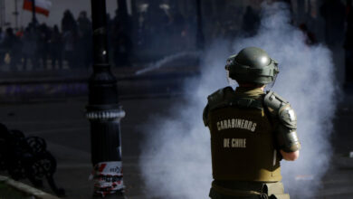 Balines en manifestaciones | nuevo uniforme de carabineros