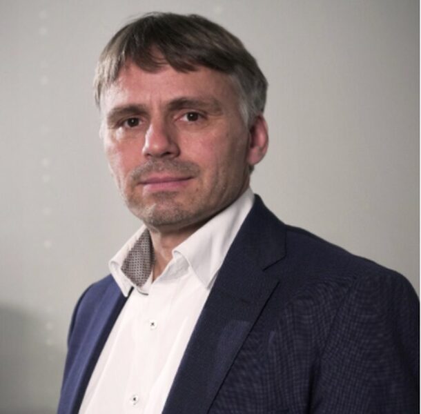 Fabian Leendertz - Campeones de la Tierra