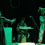 Obra Árbol (es) de Organismo Teatro. Fotografía de Vicente Montoya, TomateRojo.cl